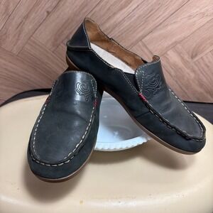 OluKai Shoes Womens Size 6.5 Black Leather Moccasin Flats Slip On Comfort Casual